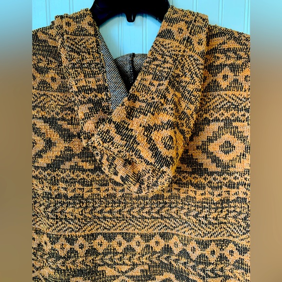 Seven Forty Two (XL) Long, Sleeveless Duster/Cardigan with hoodie - Picture 2 of 7